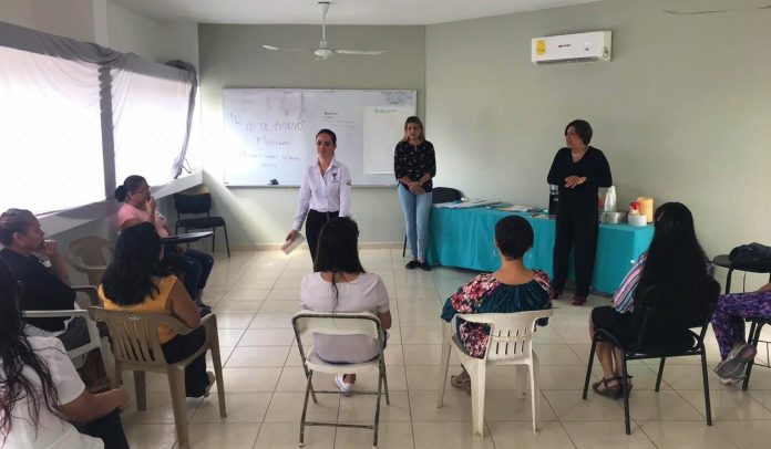 03 instituto de las mujeres trabaja con terapia grupal